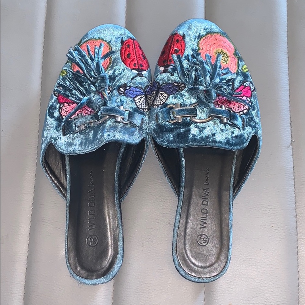 Bug and flower mule slides